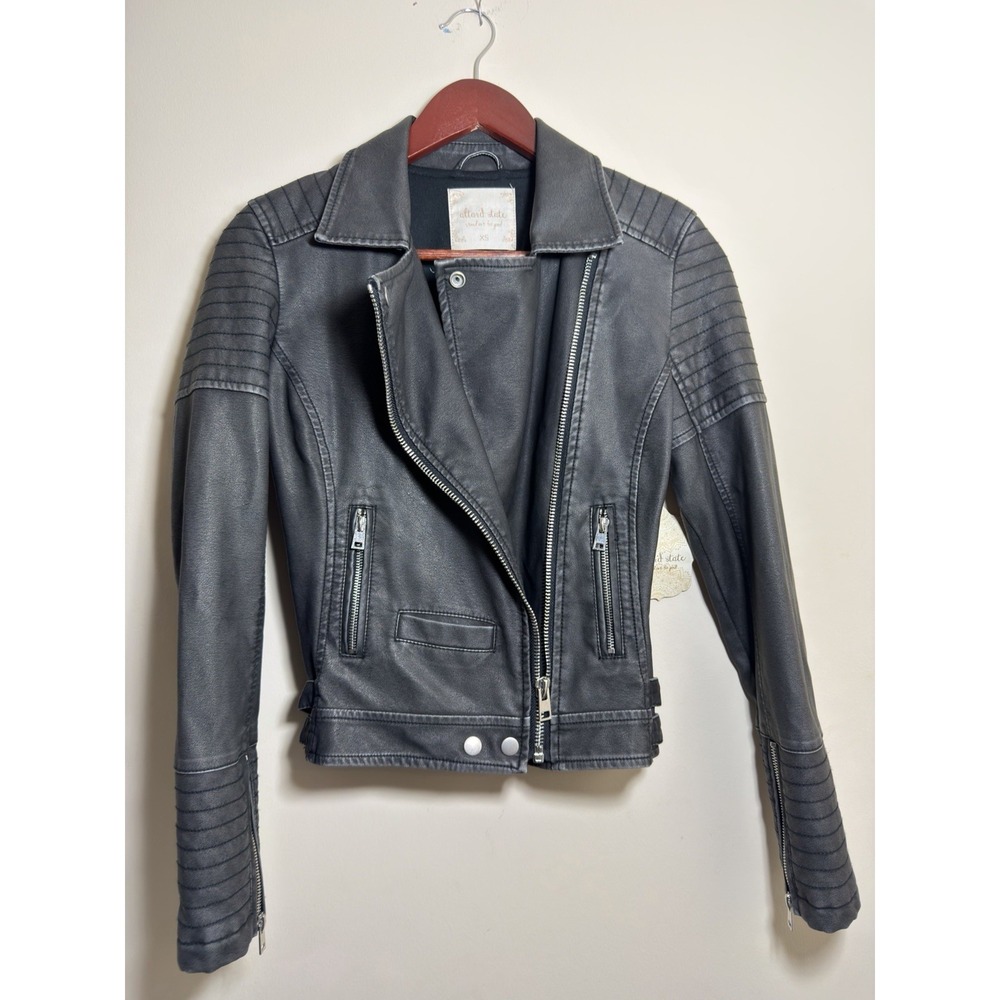 Altar'd State Jacket Women's Size XS Black Faux Leather Biker Motto Streetwear - Picture 4 of 16